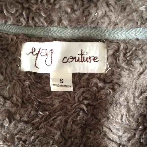 Vest - Picture 3 of 3