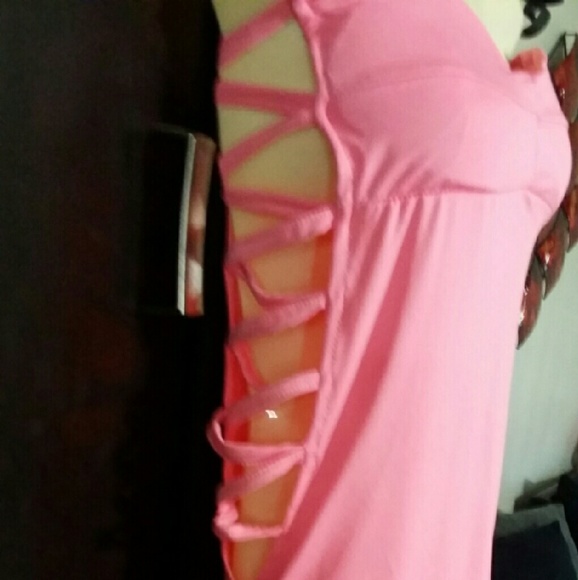 Dress - Picture 2 of 4