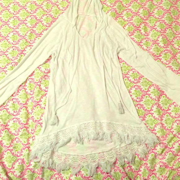 Super thin long sleeve tunic with hood