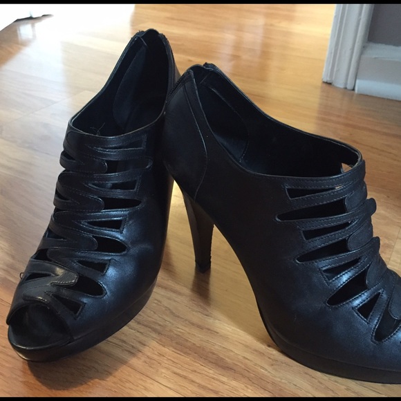 Calvin Klein Size 8 Sexy Pumps