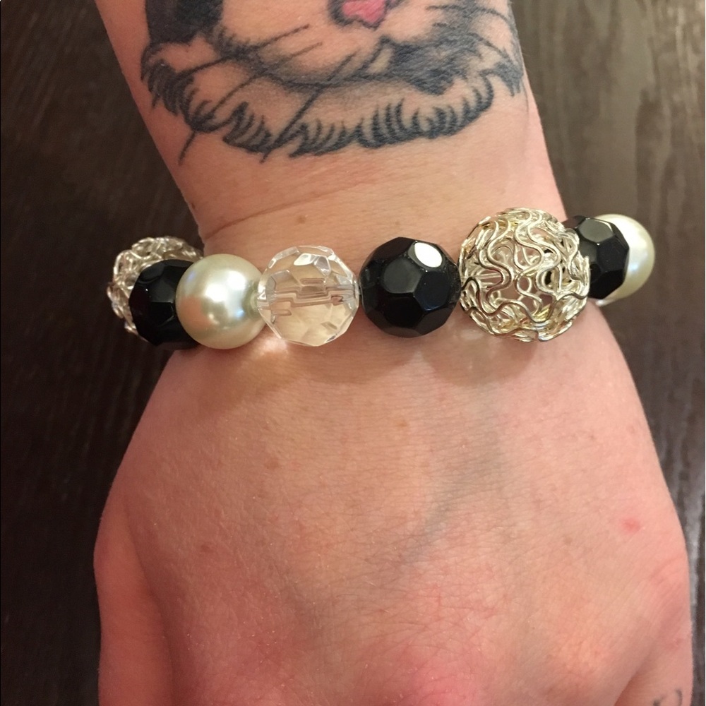Black, silver, clear, and pearls bracelet!