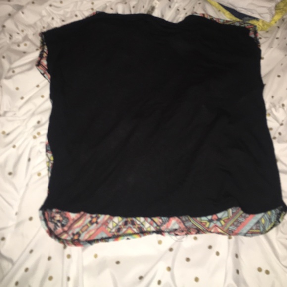 Aztec Top - Picture 2 of 2
