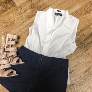 Sleeveless button up