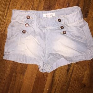 High wasted light wash jean shorts