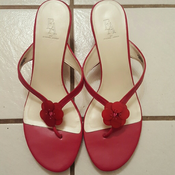 Etienne Aigner Fushia heels Size 10