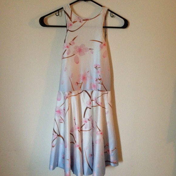 🌟Host Pick 3/30!🌟Cherry Blossom Dress - Picture 3 of 3