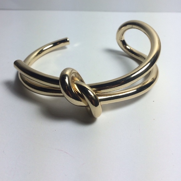 Topshop Jewelry - Beautiful knot bangle cuff NWOT