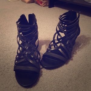 Chinese laundry sandals