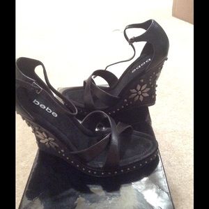 Bebe wedges sandals