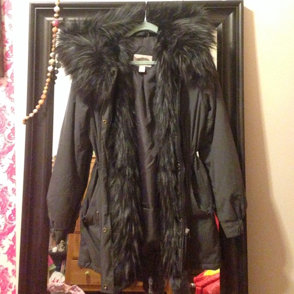 Jacket. Coat. - Picture 2 of 3