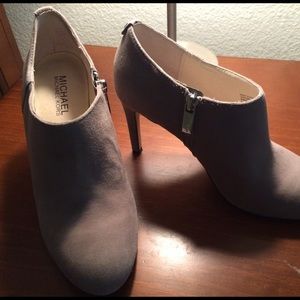 Taupe-colored Michael Kors heeled booties!