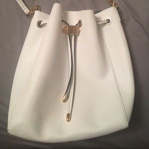 White bucket bag!