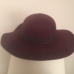 Burgundy Topshop felt hat