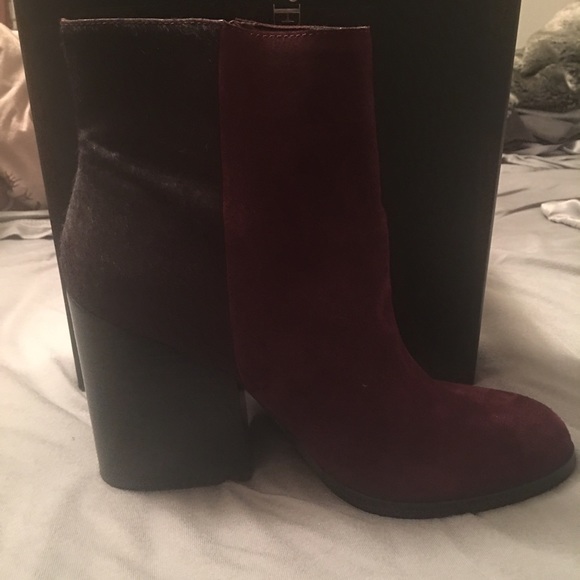 Steve Madden burgundy pony hair booties - Picture 2 of 3