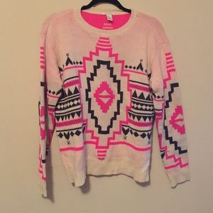 NEVER WORN tribal print sweater