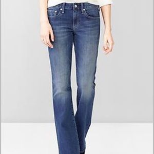 Gap Long & Lean medium wash size 28S NWOT