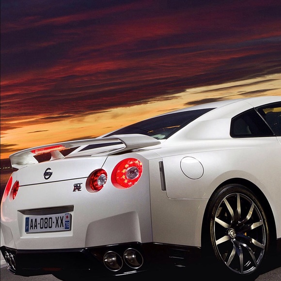 Meet your Posher, Luis