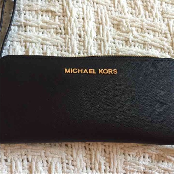 Jet Set Travel Saffiano leather wallet