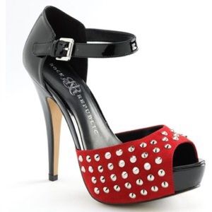 Rock & Republic Studded Platform High Heels