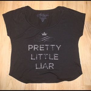 Pretty Little Liars t-shirt