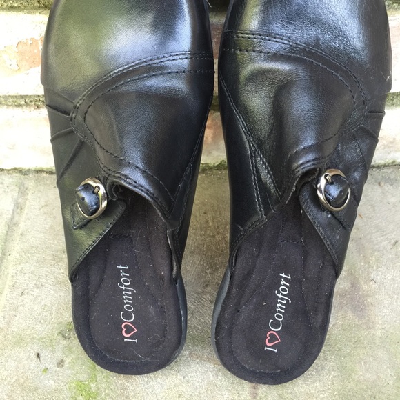 Shoes - Picture 3 of 3