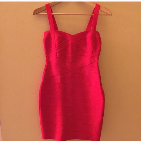 Red bodycon dress