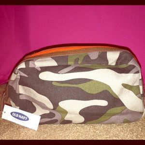 OLD NAVY ZIPPER POUCH