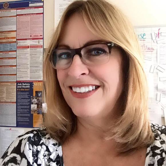 Meet your Posher, Leslie