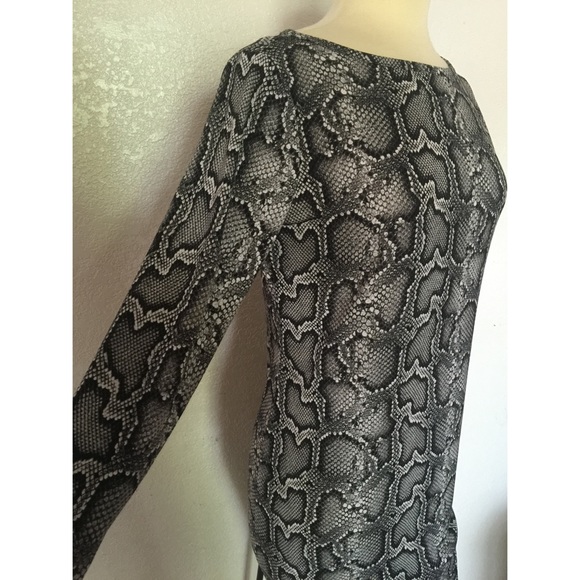 🚫SOLD🚫NWT MICHAEL Michael KORS Snakeskin Dress - Picture 2 of 3
