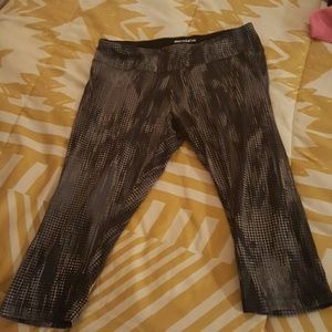 Cropped active pants