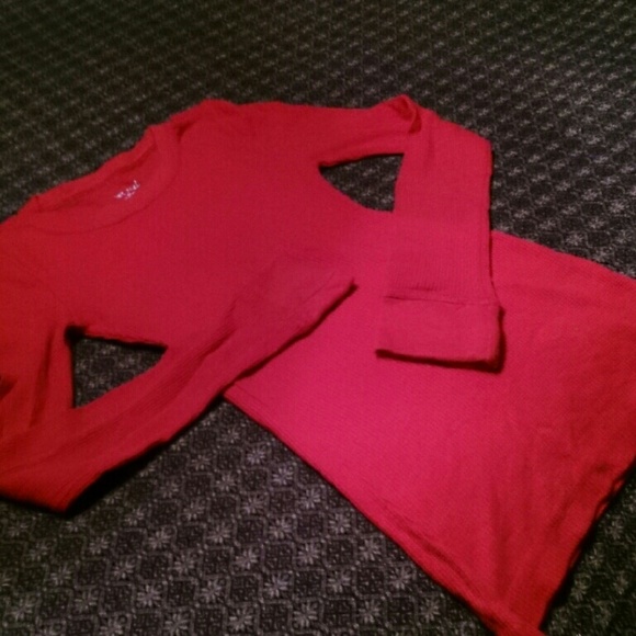 Red lightweight thermal. NWOT - Picture 2 of 4