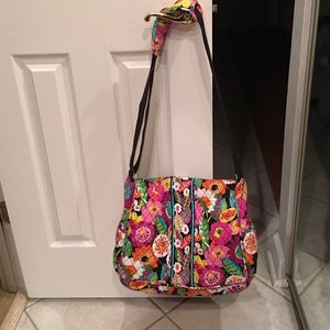 Vera Bradley messenger bag/cross body bag