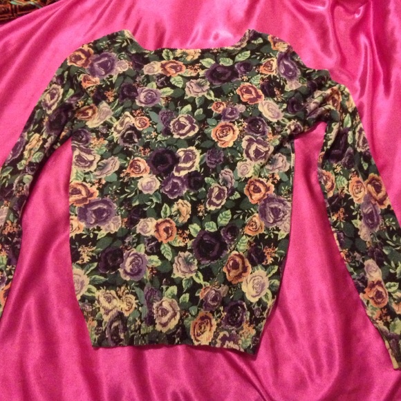 Cardigan - Picture 3 of 3