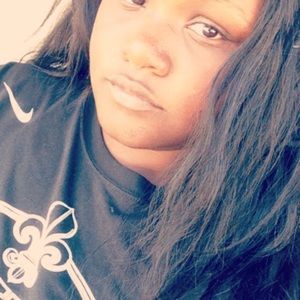 Meet your Posher, Nell