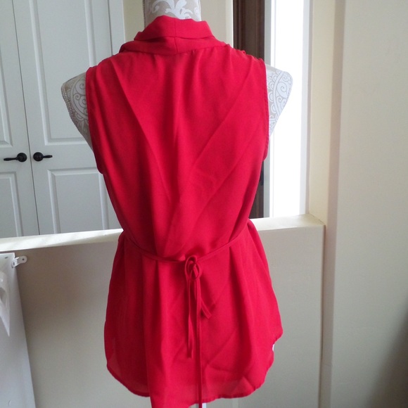 19 Cooper Red Sleeveless Blouse - Petite - Picture 4 of 4