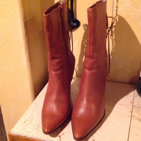 Fringe leather boots