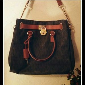 🌻HOLD🌻MK bag 💕LOWEST