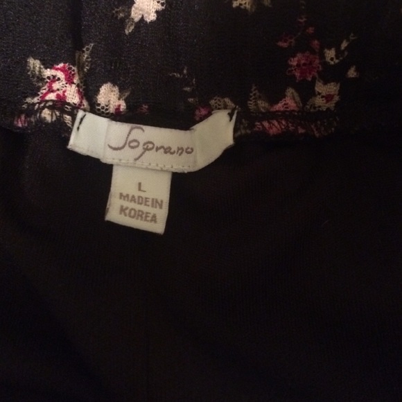 Floral print lace skirt. Bought at nordstroms. - Picture 2 of 3