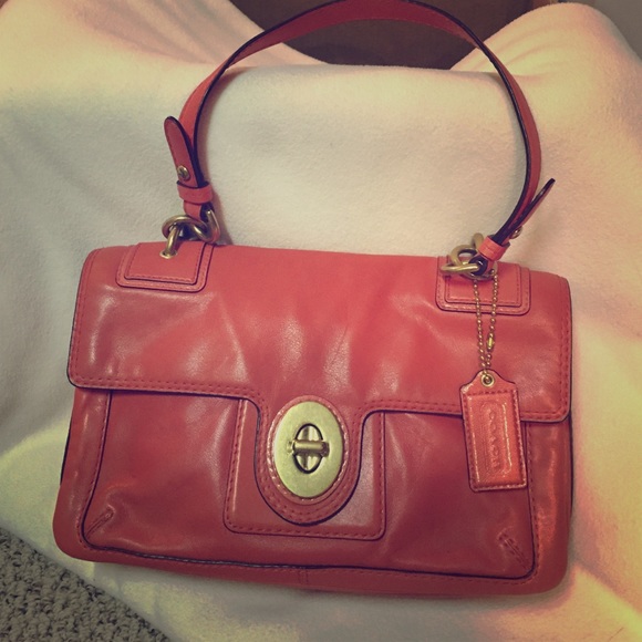 Coral Leather super organized Shoulder bag