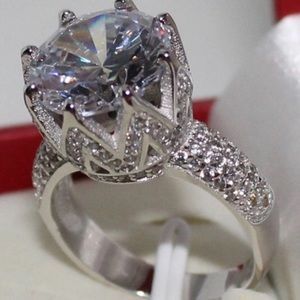 (Size 6) wedding ring