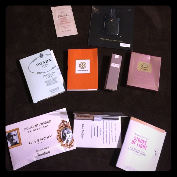 Perfume sample bundle!!!