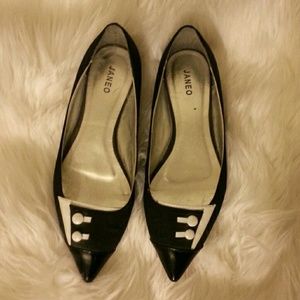 Tuxedo Flats