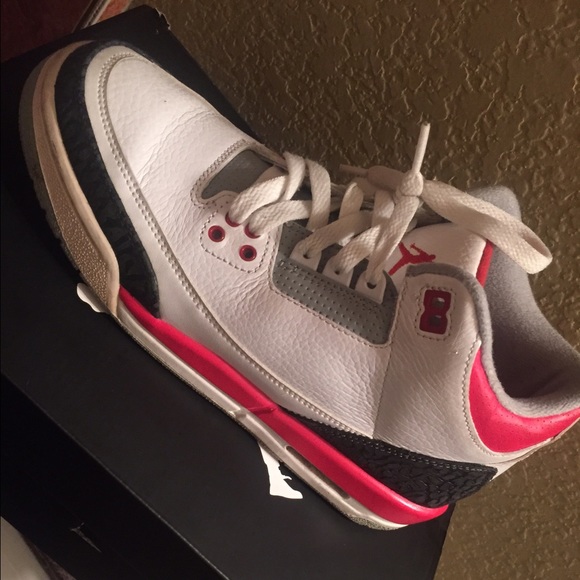 Fire red 5s