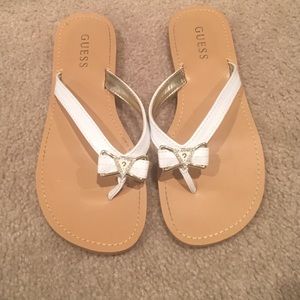 Guess Thong Sandals Size 7