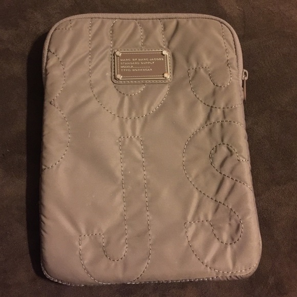 Marc Jacobs IPad sleeve