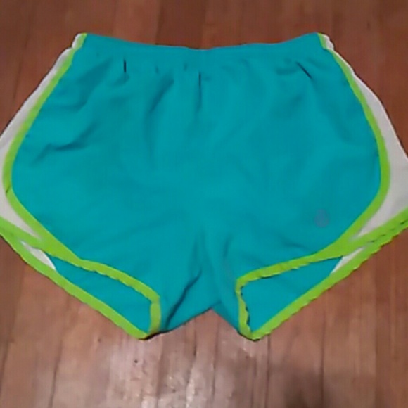 Shorts ( medium fit more like a small )