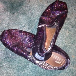 Toms shoes size W 9.5