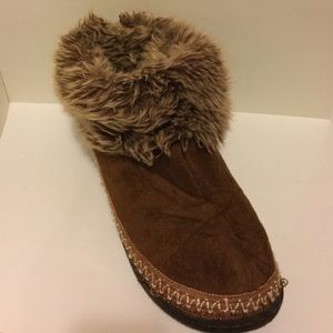 Faux Fur Rimmed Slipper/Shoes