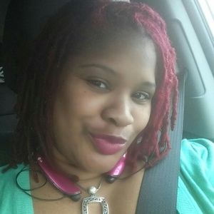 Meet your Posher, Jazmine
