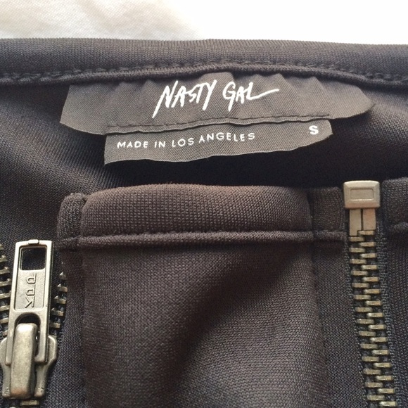 Nasty Gal high waist zipper shorts - Picture 3 of 4